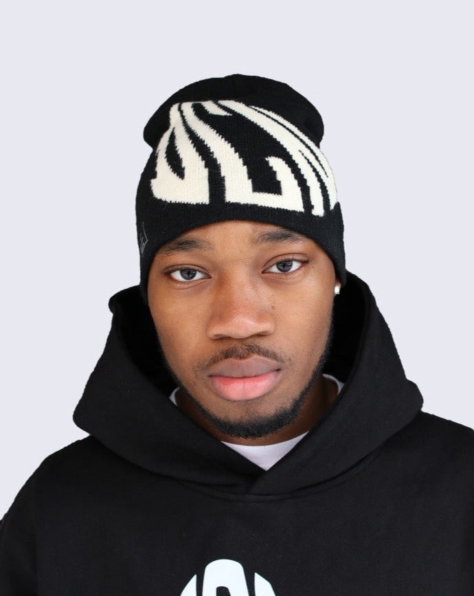 Distorted Beanie Hat ‘Black’